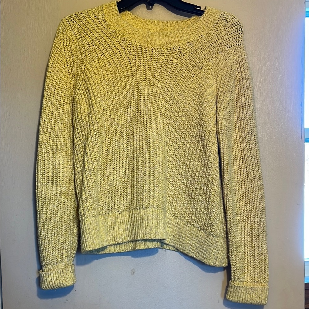 Banana Republic Yellow Crew Neck Sweater Ribbed Knit